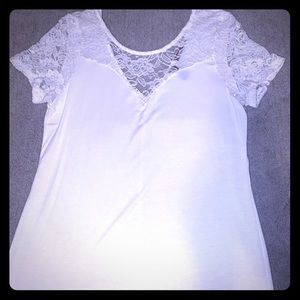 White tshirt with lace neckline